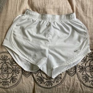 WHITE NIKE DRY FIT SHORTS